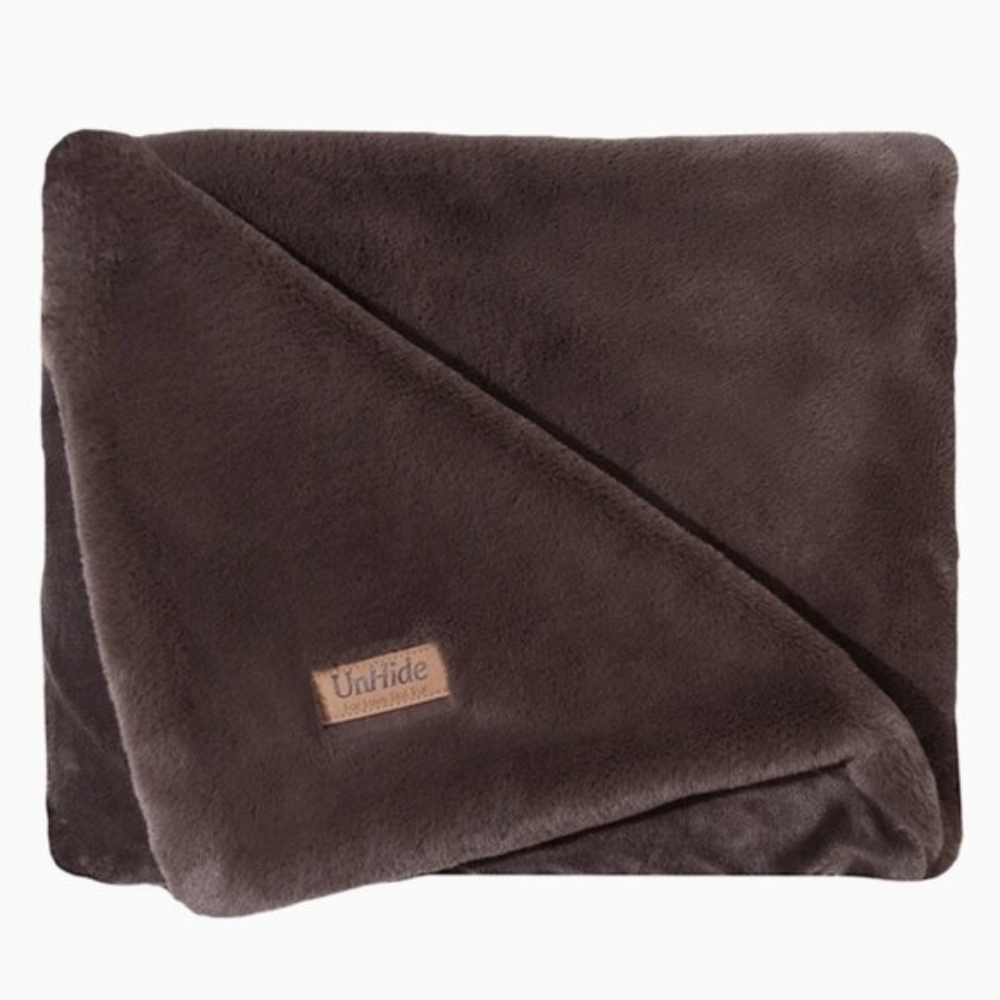 Unhide Medium Chocolate 60”X 80” w/Knob & Loop Lil’ Marsh Snugglie Blanket NWOT